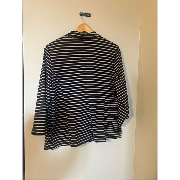 Joan Rivers Women’s Size XL Blazer Navy White with Gold Buttons and Flap Pockets - Picture 7 of 15